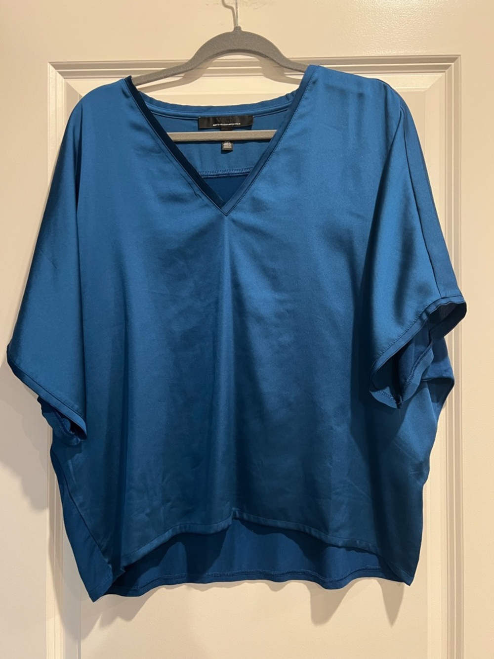 White House Black Market Blue Dolman Sleeve Silky Tunic with Knit Back